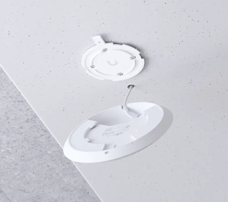 Ubiquiti UniFi Access Point montering i loft
